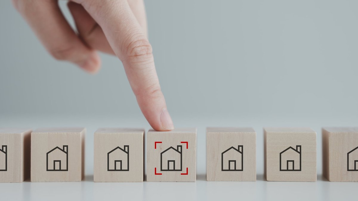 How Commercial Lease Renewal Procedures Work: Conveyancing Solicitors Explain