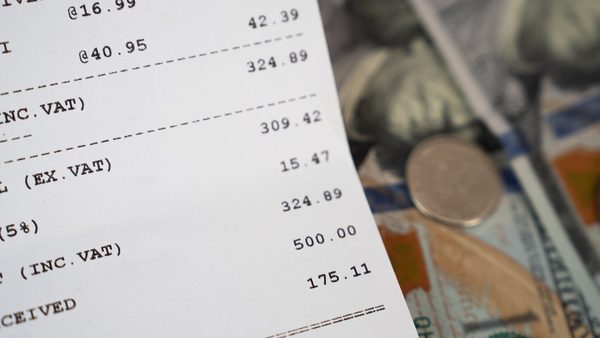 How To Choose A B2B Debt Collection Agency: Reviews & Numbers To Watch