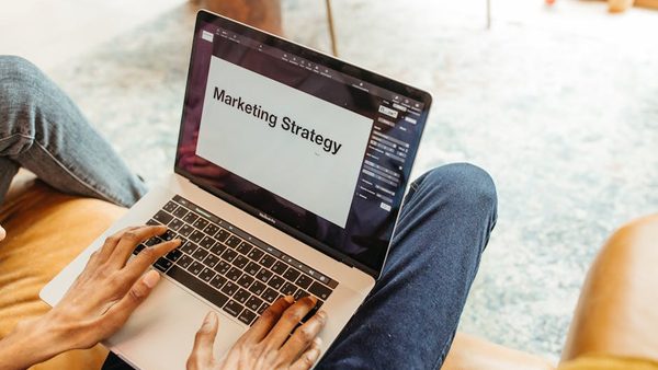 How to Choose an AI Marketing Consultant for Small Business Growth: Expert Guide