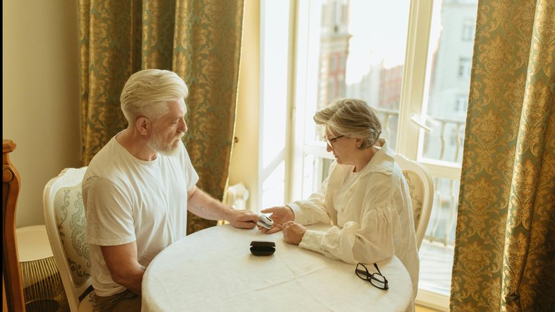 How to Use a Pulse Oximeter Correctly at Home for SpO2 Readings: Top Tips