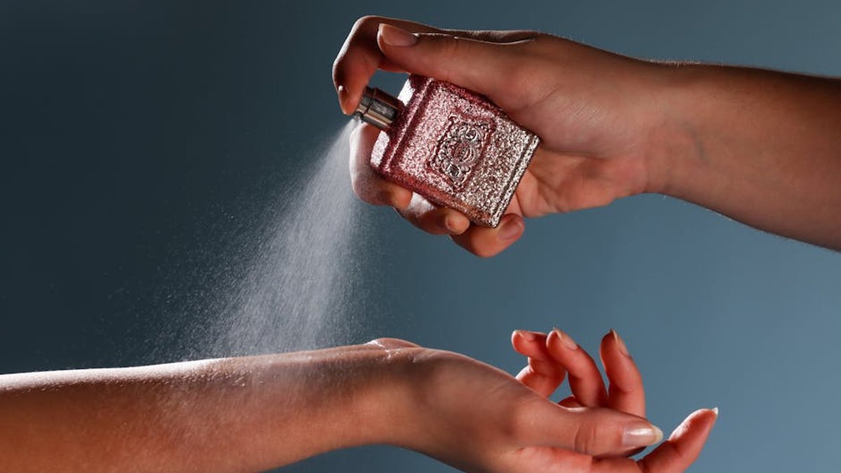 What Is a Gourmand Fragrance? Meaning, Notes & Why Sweet Scents Are Trending