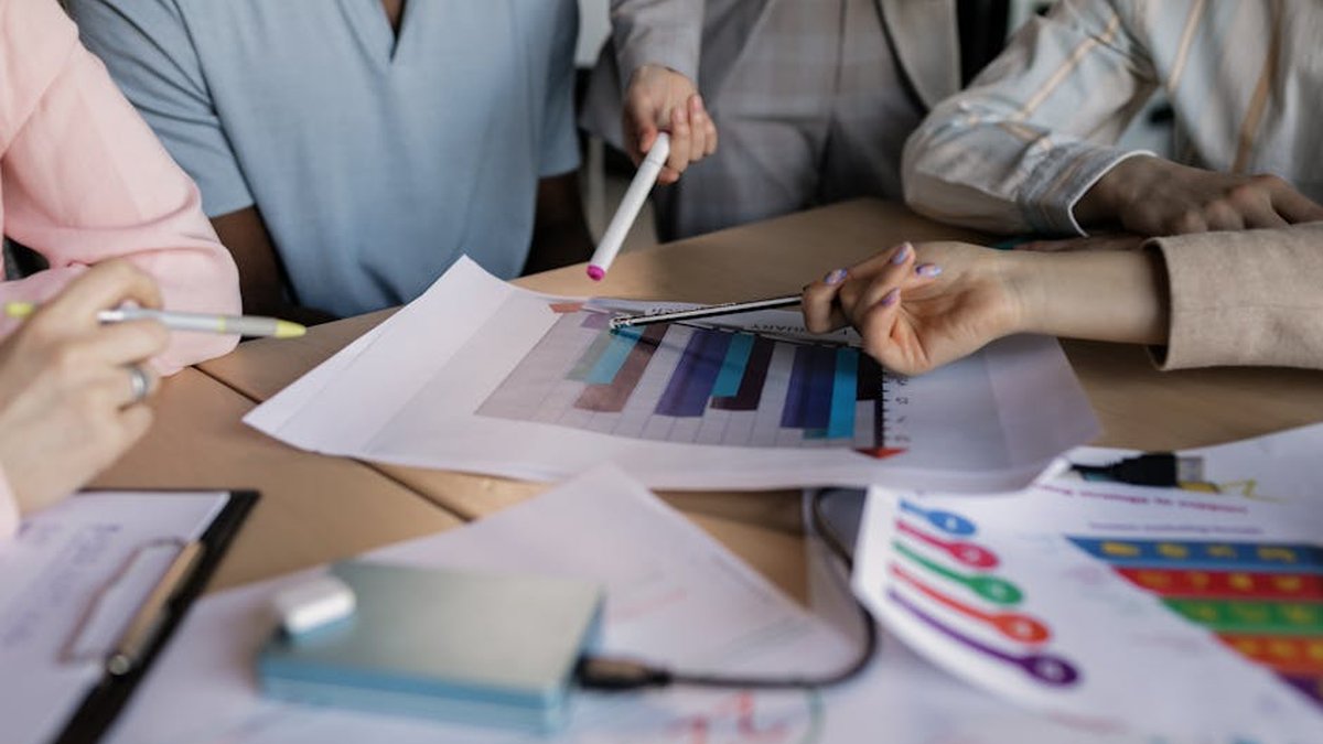 4 Best Descript Alternatives 2026: AI Video Tools For Scaling Ad Creation