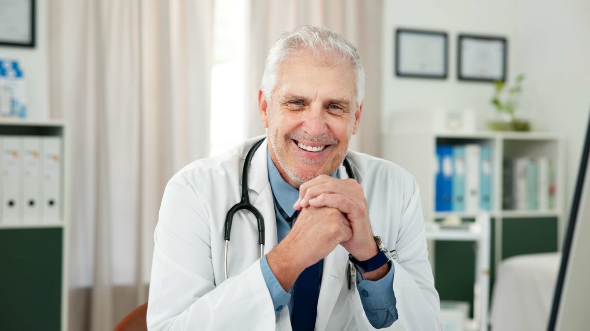 AEO For Medical Practices: How AI Search Is Changing Patient Discovery Processes