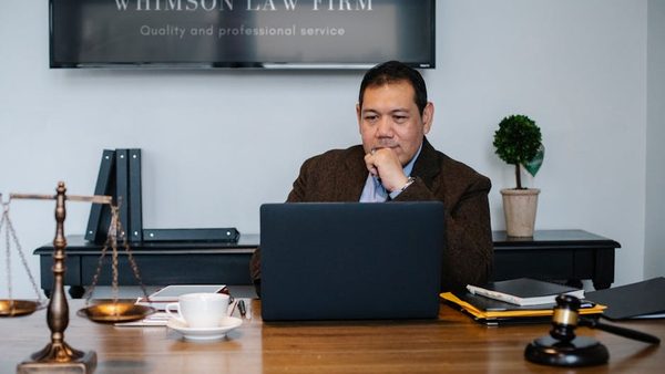 AI Search for Law Firms: How to Stay Visible When Clients Don’t Click Websites