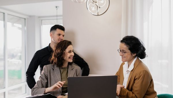 AI Visibility For Financial Advisors: What AEO Strategies Actually Work