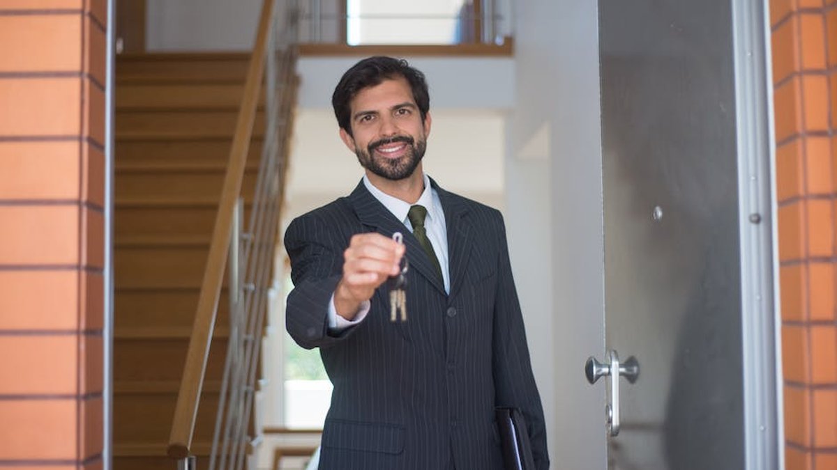 Answer Engine Optimization for Realtors: A Complete Guide to AI Search