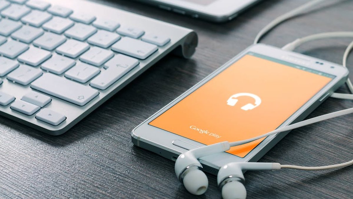 Best Amazon Tech Under $100: Product Finds Worth Buying For Everyday Use