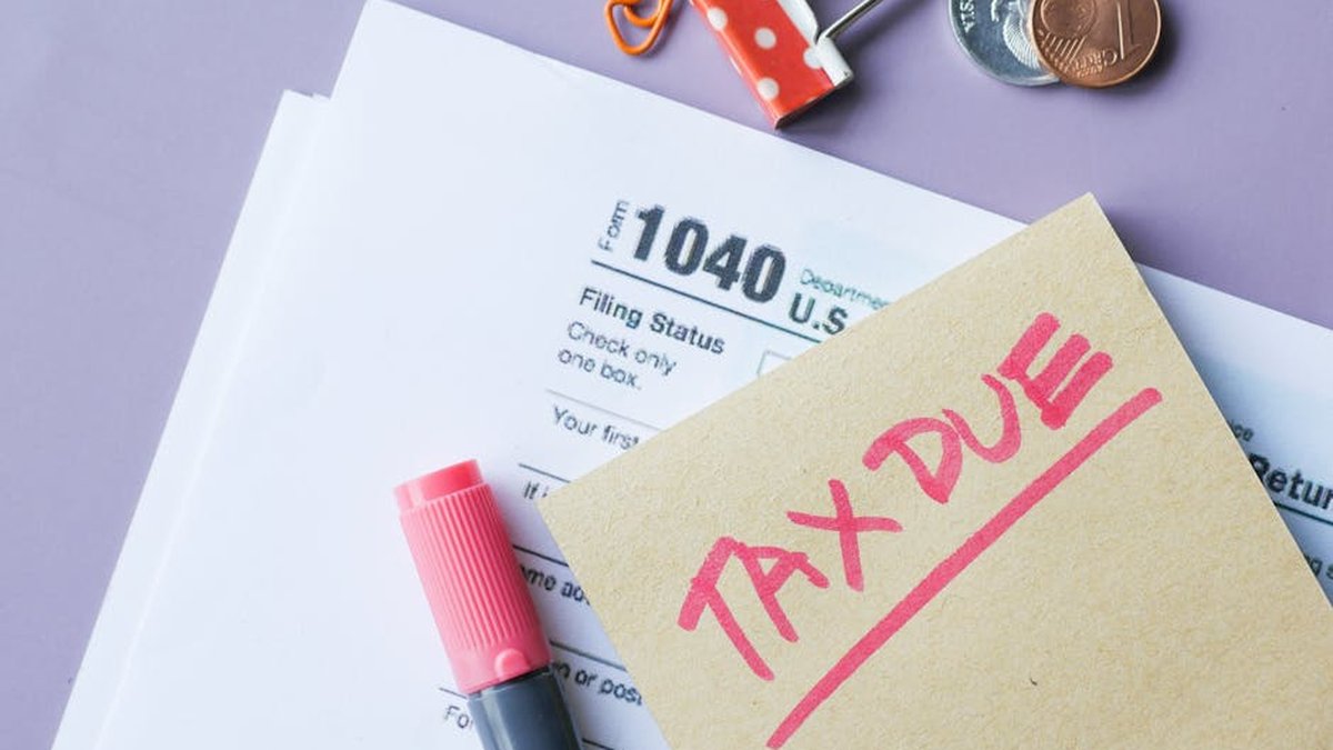 Debt Collection During Tax Refund Season: Small Business Strategy Guide Released