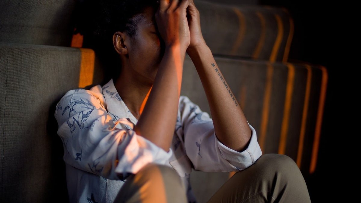 First Signs of Schizophrenia In Teens: California Mental Health Experts Explain