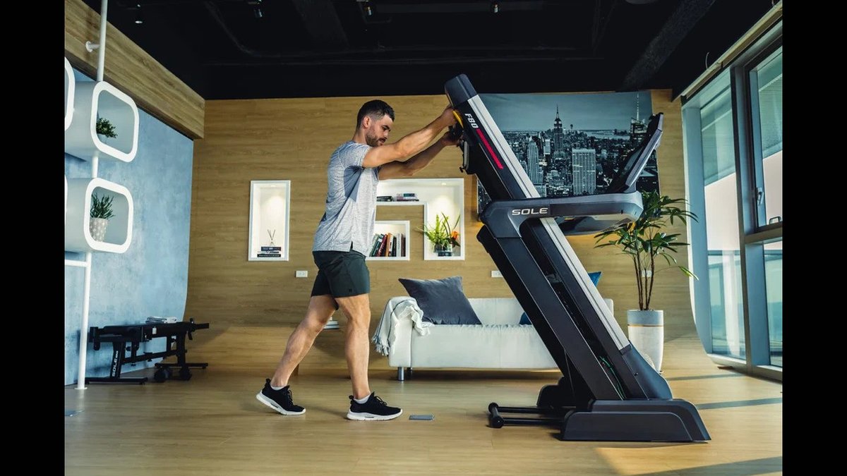 Folding vs Non-Folding Treadmills: Home Gym Machine Comparison Guide Released