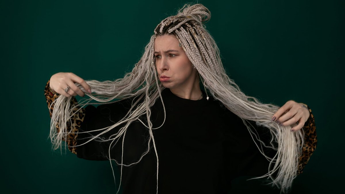 Hair Loss After Bleaching: Symptoms, Warning Signs & Treatment Guide Published