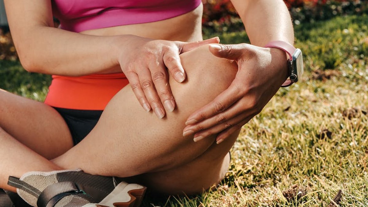 Heard A Pop In Your Knee? Davenport Clinic Reveals Warning Signs Of Sprains