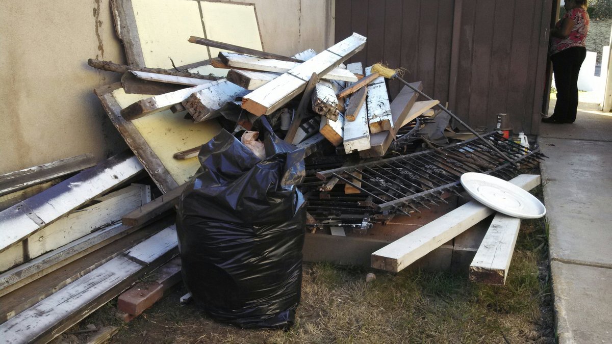 Hiring A Junk Removal Company: The Key Factors Anaheim Experts Say Matter Most