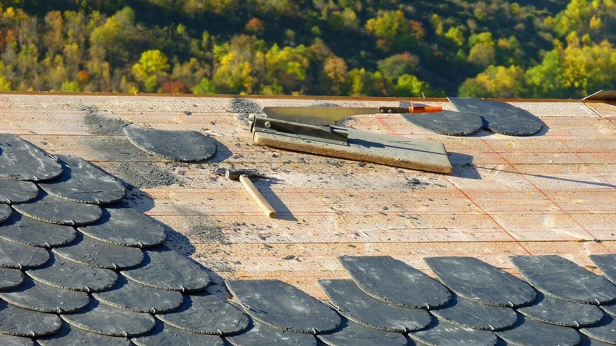 How to Advertise a Roofing Business: Strategies That Generate More Leads