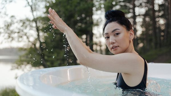 How to Build Cold Plunge Tolerance: A Practical Wellness Guide for Beginners