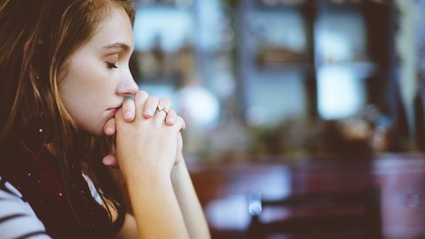 How to Calm Your Mind When Thoughts Won't Stop Racing at Night