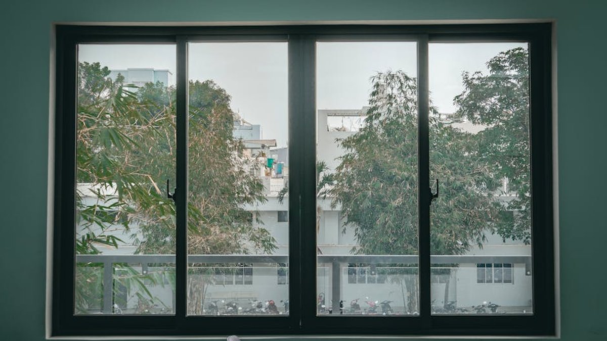 Hurricane Impact Windows vs Shutters: Florida Expert Reveals Which Is Better