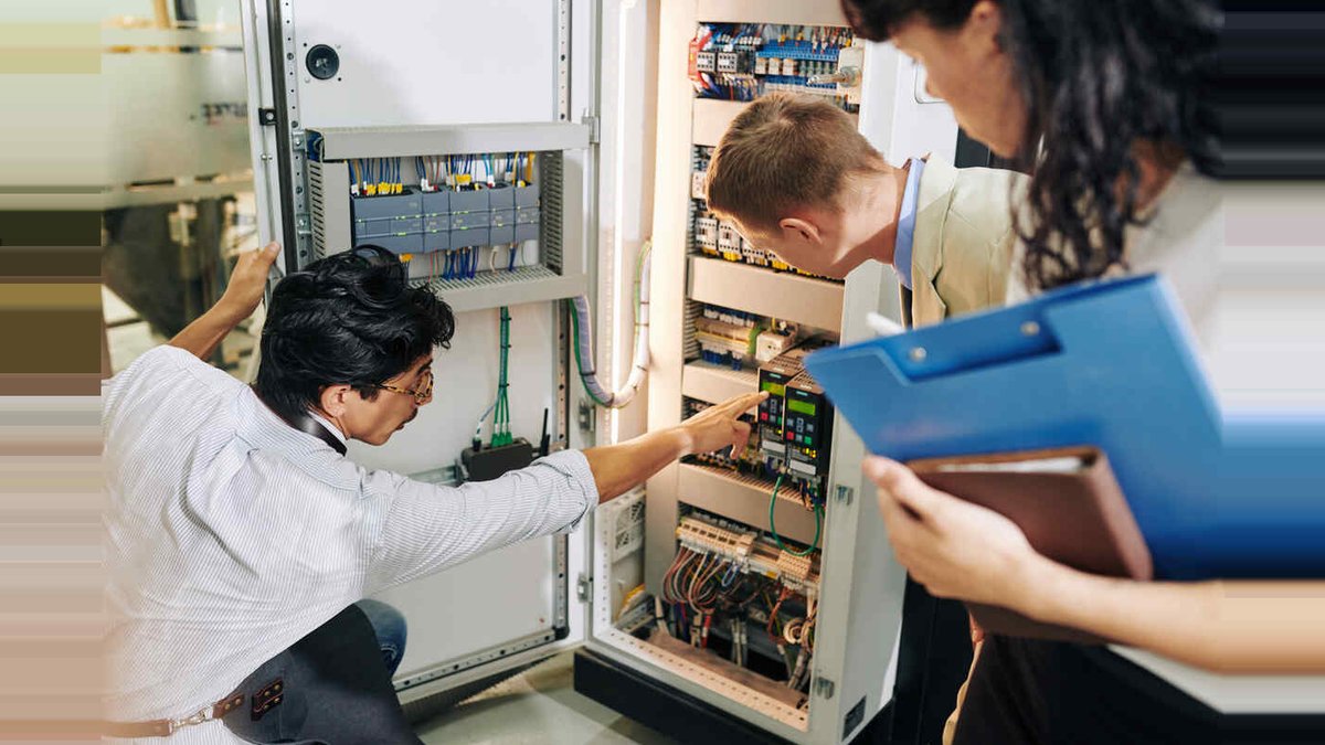 Industrial Electrical Panel Problems: What Every Facility Manager Should Know