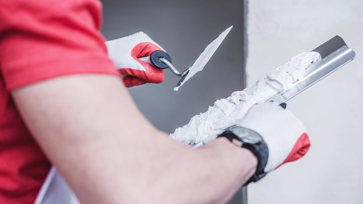 Joint Compound vs Spackle: Experts Share Key Drywall Material Differences
