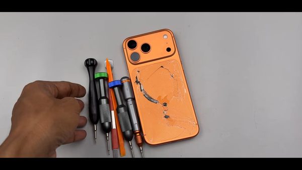 "Love My Phone Repair" Continues Serving Kissimmee High Quality Tech Repairs FL