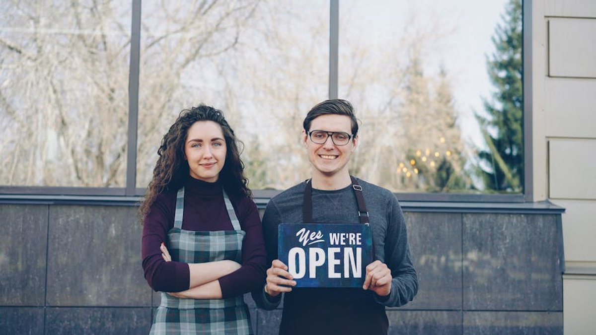 Omnichannel Content Marketing: Get Your Business To Show Up Everywhere Online
