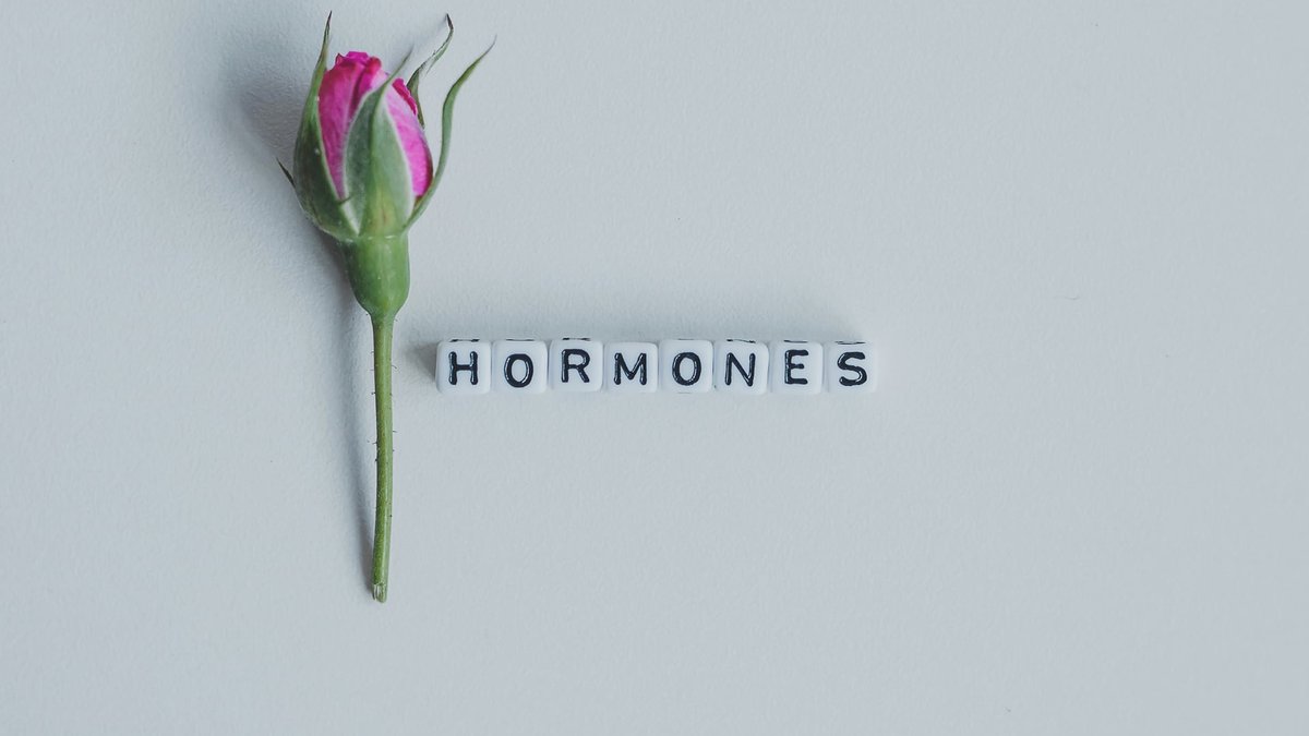 Perimenopause In 30s: Oakland Expert Discusses Symptoms & Treatment Options