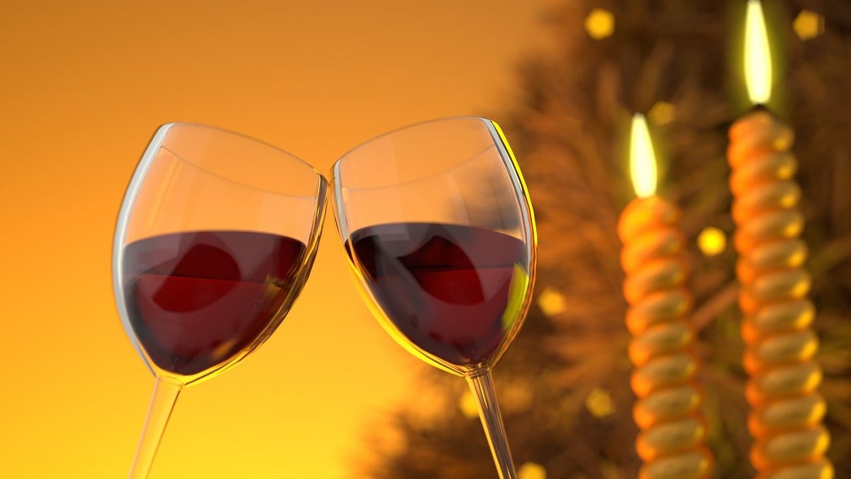 Top 5 Unusual 30th Wedding Anniversary Gifts For Your Husband: 2026 Ideas