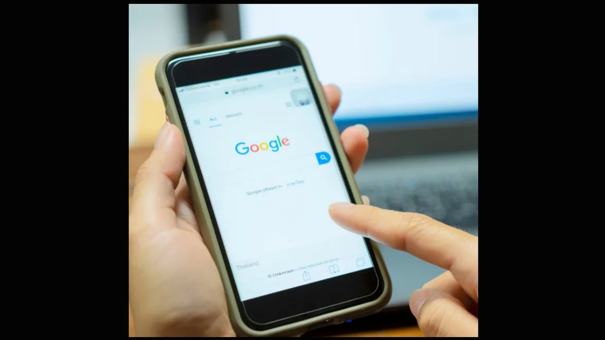 Traffic Qualification vs Volume Expansion: Search vs Display Brand Awareness
