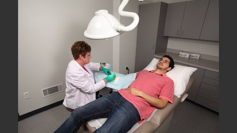 What Is Considered Urgent But Not An Emergency? Davenport Clinic Explains