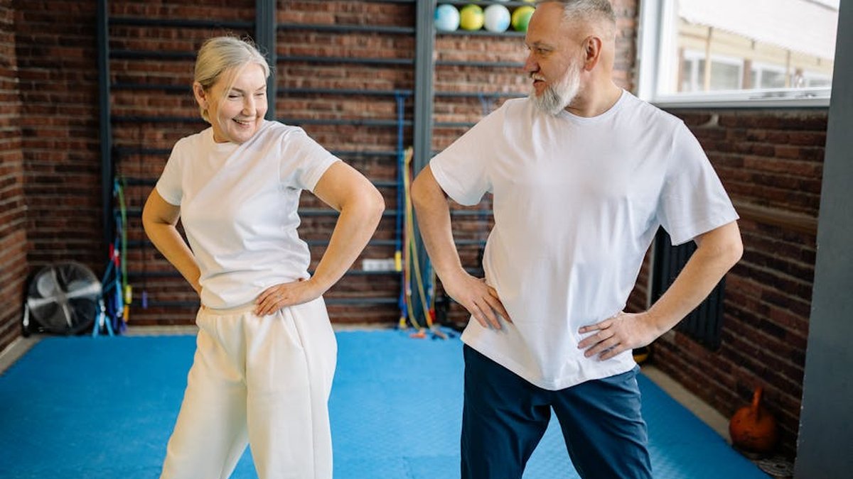 What's the Best Exercise Machine For Seniors? Pros Suggest Recumbent Bikes