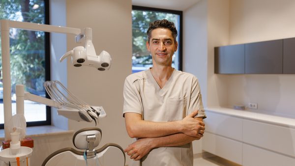 AI Visibility Marketing For Dentists: Answer Engine Optimization Service Updated