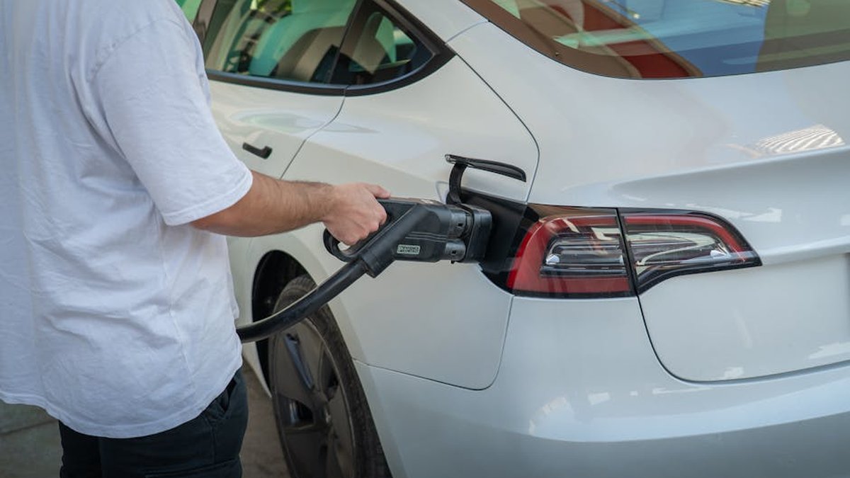 Auburn, IN Level 2 EV Charging Station Installation: Electrician Services Expand