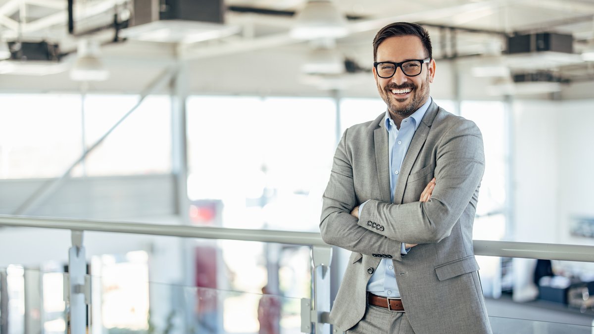 Authority Marketing Strategy For SMBs: How To Build Credibility In The AI Era