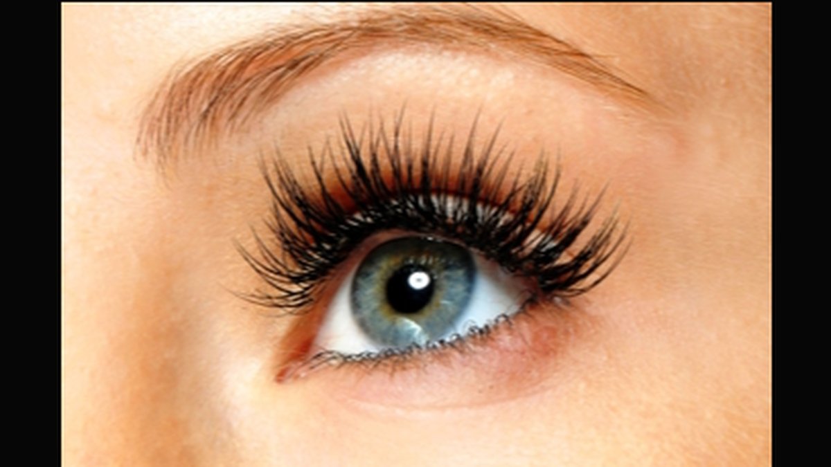 Best Way to Clean Eyes That Have Blepharitis: Canadian Experts Share Top Tips