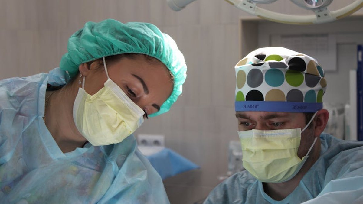 Board-Certified Plastic Surgeon's AI Citation Gap: 14X Multiplier Effect