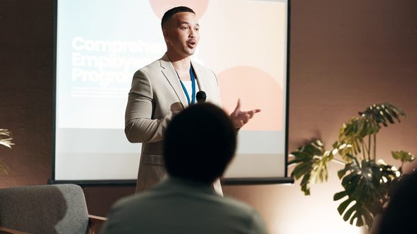 Coaching Facebook Ads: Campaign Strategies & Examples Guide Released