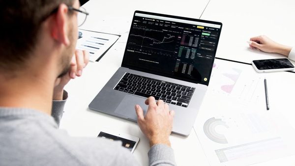 Consistent Forex Trading Strategy: How To Evaluate Performance Over Time