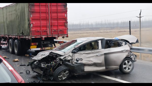 Delivery Truck Accident Claims: How Injured Texans Beat the Contractor Defense