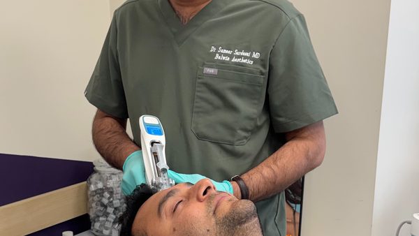 Edmonton PRP, PRF & Exosome Hair Restoration: Costs & Reviews Guide Released