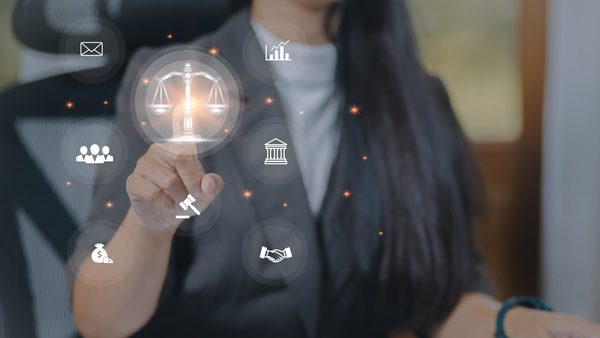Facebook Ads For Law Firms: Format That Actually Work (With Examples)