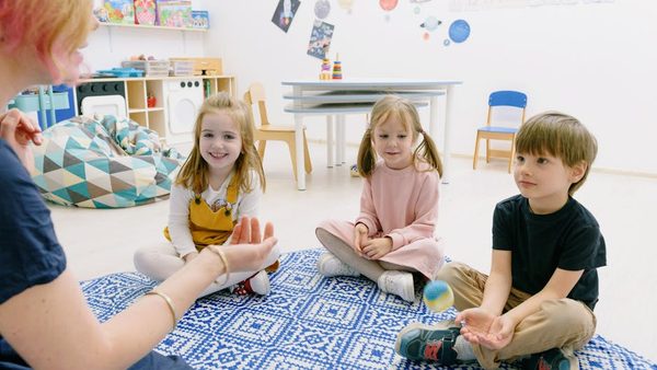 Family Daycare vs Center-Based Care: How to Choose the Right One for Your Child