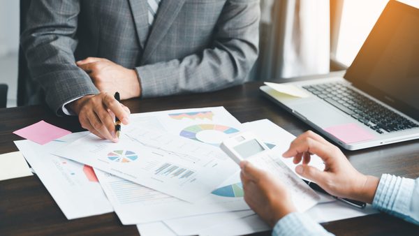 Financial Advisor Marketing Strategy: How AI Closes the Client Acquisition Gap