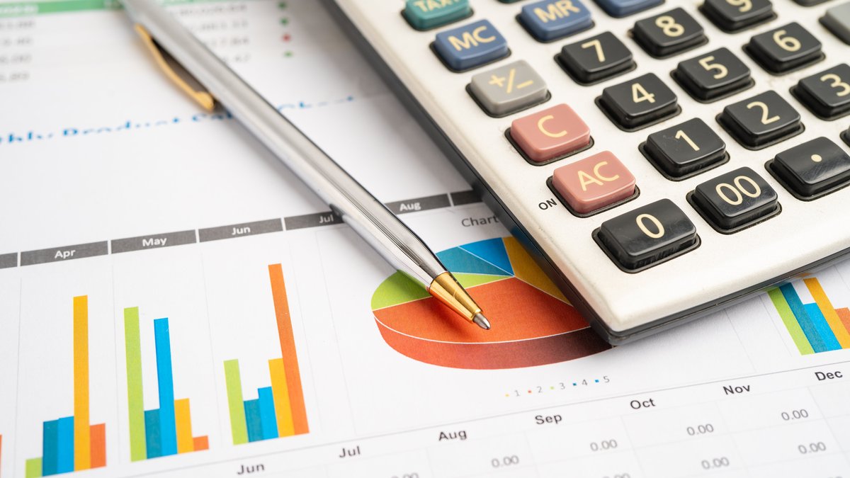 Financial Management Strategies For SMB: Why Basic Bookkeeping Isn't Enough