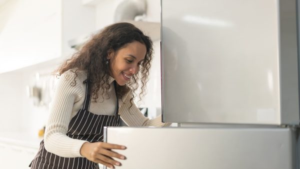 Fridge vs Freezer: Differences, Best Uses & How to Choose the Right One