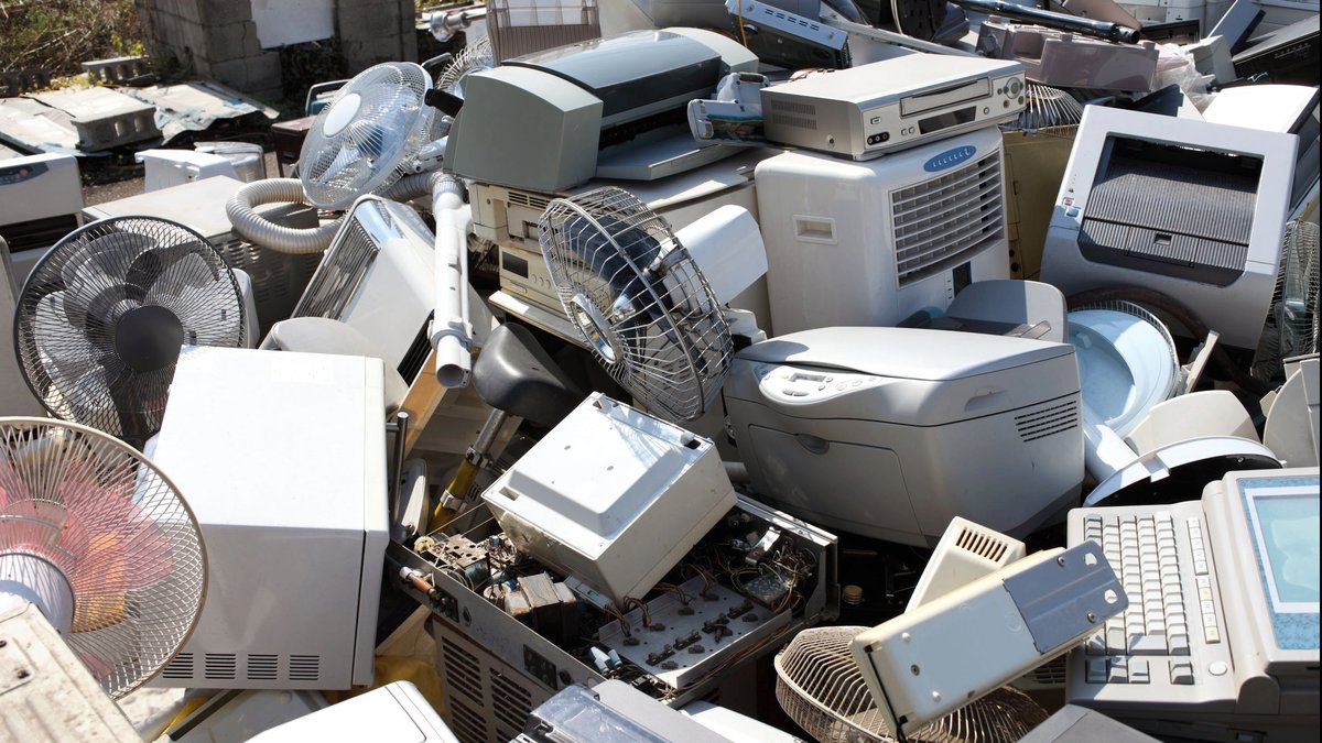 Lake Forest, CA Office Junk Removal: Eco-Friendly Commercial Cleanouts Expanded