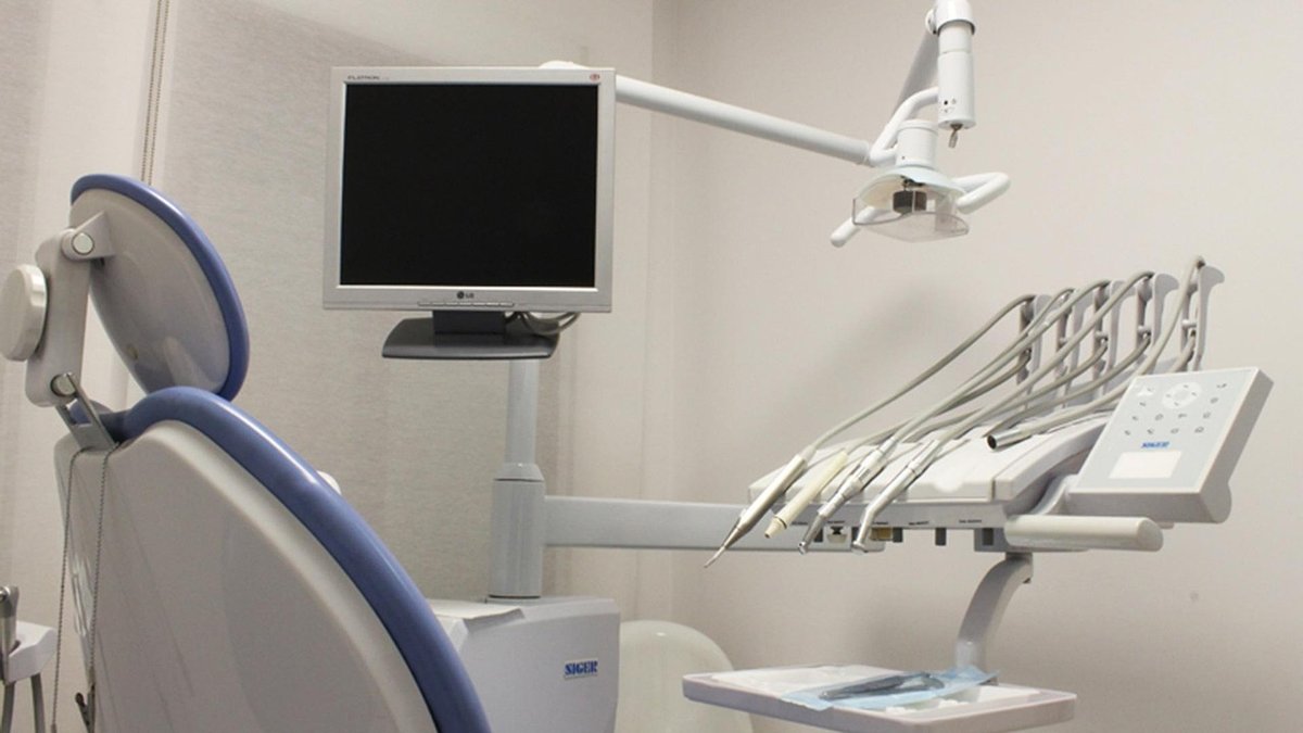 Nottingham Tooth Decay Filling With White Composite Material: Service Announced