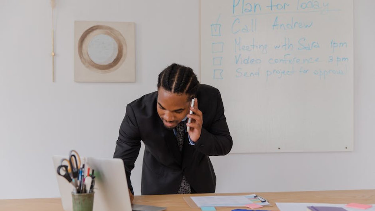 One-Man Agency Playbook: How Solo Operators Scale to $20K+/Month Without Hiring