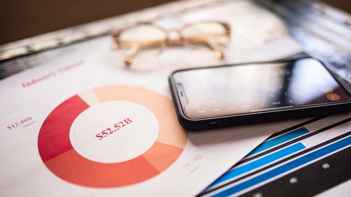 Revenue vs EBITDA: Why Plumbing Buyers Care More About Profit Than Sales