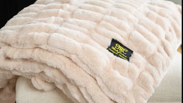 Soft, Weighted Luxury Blankets With Minky Stretch Fabric: Designs Announced