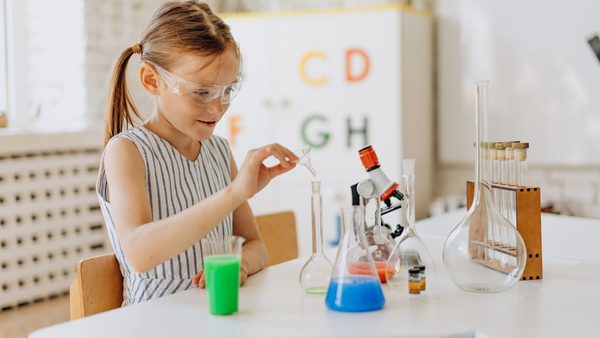 Things To Do With Kids in Houston This Summer: Must-Try Screen-Free Activities